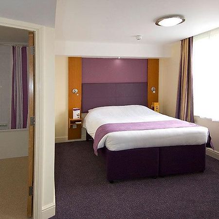 Premier Inn Bournemouth Central Extérieur photo