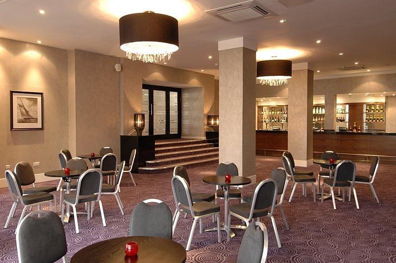 Premier Inn Bournemouth Central Extérieur photo